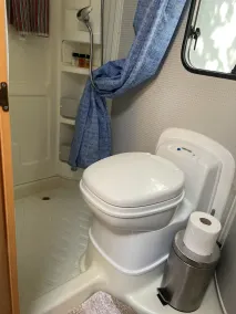 Escape in a Flash! Private motorhome in beautiful AONB - Image 4