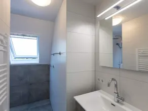 Carefully Furnished House with Bath near Mookerplas - Image 4