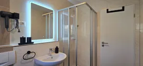 Vacation apartment U4 \"Am Wasserturm\" - Modern 3-room vacation apartment close to the beach for - Image 2