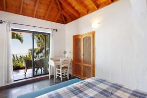 Holiday Home 'Las Vetas' with Sea View, Private Pool and Wi-Fi - Image 5