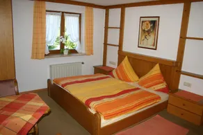 (1) Drei-Raum-Ferienwohnung 60qm, 2 - 5 Personen, 2 Schlafzimmer mit Doppelbett, Wohnküche, große Balkonterrasse - Image 2