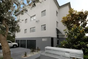Momentos modernos e claros de apartamentos de Clovelly Beach - VELLY - Image 5