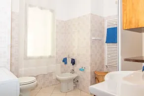 Cosy apartment for 6 guests with WIFI, pool, A/C, TV, patio and pets allowed - Image 2