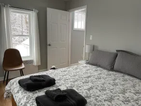 Beautiful 7 Bedroom home on family farm, perfect for a large group - Image 5