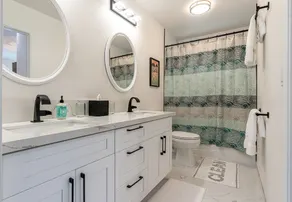 Kailua Beach/Lanikai LUX apartment w/Ocean Views from Rooftop Sun Deck - Image 2