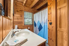 🐾33 Loop Rd Log Cabin w/ Shared Rangeley Lake Access, Snowmobile/ATV Access, 15 min to Saddleback - Image 3