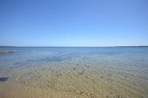Northport Beach Retreat-Waterfront-Pet ok - Image 5