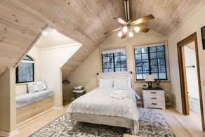 Crestline Luxury All-Suite Retreat with Lakeview - Image 5