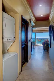 Valentine Beachfront Luxury Condo, Las Olas 1. - Image 2