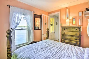 Waterfront Wellesley Island Getaway w/ Deck! - Image 5