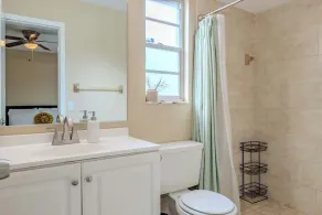 3BR Charming Pool House Near Beaches - Image 2