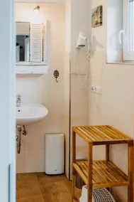 \"Haus Mimi Zarrentin\" au bord du lac Schaalsee avec terrasse et jardin privés. - Image 3