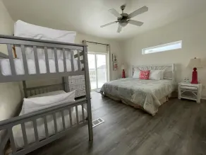 Navarre/Pensacola Beach Home 450ft to Ocean Water - Image 3