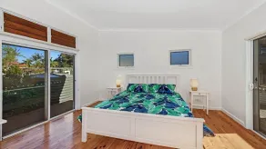 BREEZEWAY | Easy walk to beach | Accom Holidays - Image 3