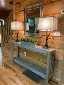 Mountainside cabin minutes from Helen, downtown Clarkesville and Yonah Mountain. - Image 2