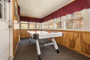 Cedar Lodge d'OVR! Chaleureux et accueillant sur Stony Fork Creek! Jacuzzi! Grande cour! - Image 3