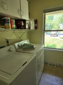 Single Level Lakehouse Retreat - Image 2