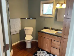Lakeside Cabin#3- Newly remodeled,furnished 1 bedroom- 50% off on monthly stays - Image 4