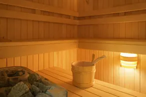 Royaume des Bulles-Evasion pool, jacuzzi, spa, massages & Champagne bubbles - Image 5