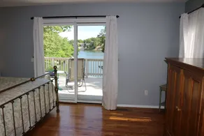 Beautiful, peaceful lakefront home on Loch Lomond! - Image 4