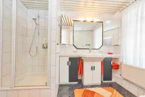 Rental-Comfort-Private Bathroom - Image 2