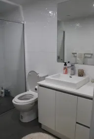 Cosy 2B apartment with private parking - Image 4