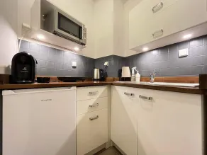 Hostel Helvetia - Private Rooms in City Center - Image 5