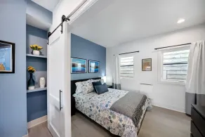 Stay in the heart of Greenwood Lake minutes away from the lake  - Image 5