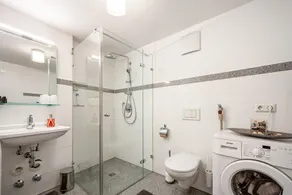 Premium Apartment Directly on Stadtsee with Lake View - Image 2