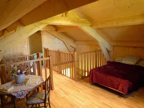 Chalet in natura con giardino di erbe - Image 3