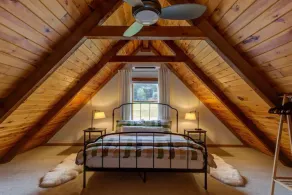 Stunning 25-Acre Oxford Escape l Waterfront l BBQ - Image 3