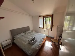 Cozy little villa surrounded by greenery, 5 min from Milan Linate Airport - Image 3