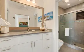 Corner Condo w/ Garden View, AC, Lanai & Shared Pool/hot Tub - Walk to the Beach - Image 3