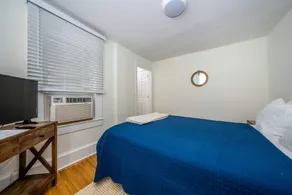 Private Queen Suite 1 Block to Beach & Asbury | Renovated Victorian | 1000 Mb... - Image 4