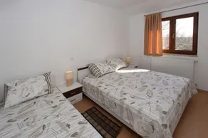 Holiday house for 12 person with pool on peaceful location - Image 5