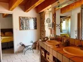 Stunning family house with swimming pool, South Ardèche - Image 4