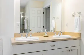 Luxury Black Bear Lodge: Stunning 4 Season Mountain Views! Perfect for Families. - Image 2