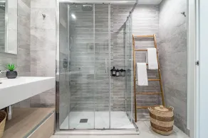 LME3BB - Modern flat with a stunning 50 m² terrace - Image 3