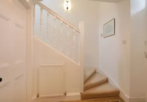 Two bed period cottage in Gullane sleeping up to 4 guests. - Image 2