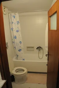 House with character, very quiet, tastefully decorated - Image 2