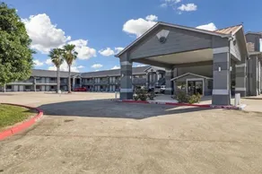 Hotel Blue Baytown, Texas - Image 2