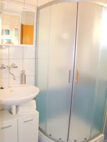 Two bedroom apartment near the city center and the sea - Image 4