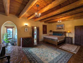 Winsor Castle und Ski Retreat!  15 Minuten zu den Skiliften und 15 Minuten zum Taos Plaza - Image 5