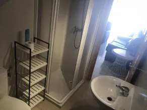 Alicante Villa med air-con og en privat pool med stort sikkert flisebelagt solområde - Image 5