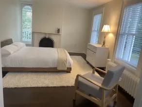 Stunning Mansion in the center of town - Image 3