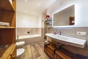 Apartment \"Haus Reimon Monika\" with Mountain View & Wi-Fi - Image 3