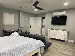 Charming Suite 1B/1B Centrally Located Tampa - Image 4