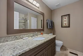 Aurora Manor with Breathtaking Views - Image 4