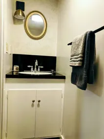 The Biltmore Suite in historic Holladay House - Image 4