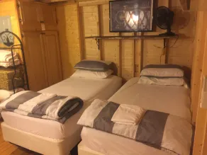 Tan Yurt On Beautiful Logan Martin Lake. Located in Clear Creek Cove RV Resort. - Image 4